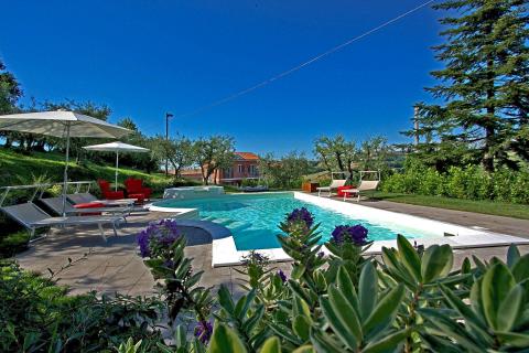 villa met ruime tuin voor grote groep