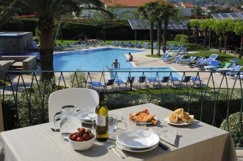 appartement met prive terras ligurie