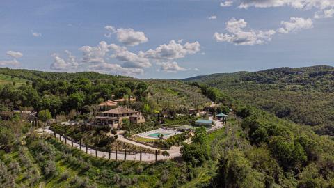 italie umbrie tennisbaan agriturismo