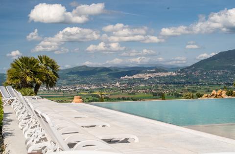 italie umbrie perugia tennisbaan agriturismo