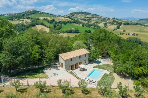 Vakantiehuis 8 personen zwembad le marche Italie