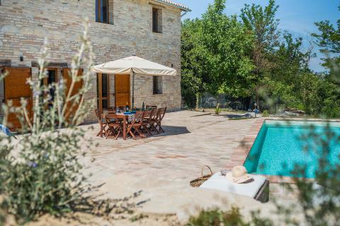 Vakantievilla met zwembad le marche italie