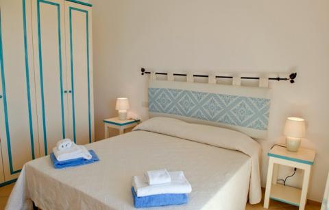 Ruime slaapkamers villa Sardinië.