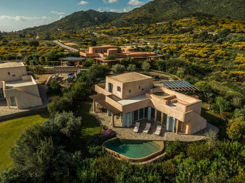 Villa Luxi Is Molas Resort Pula | Vakantieinsardinie.nl