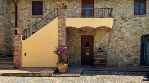 vakantiehuisjes midden Toscane