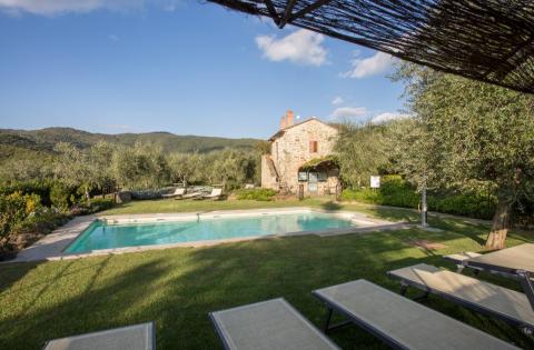 3 appartementen met zwembad Toscane