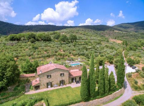 Luxe villa Arezzo huren voor 10 personen | Tritt.nl