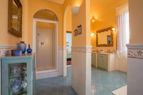 Elegante villa in dorp nabij Pisa, Toscane