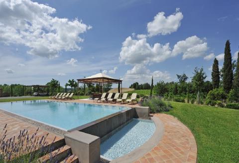 Luxe Toscaanse villa Montelopio voor 8 personen | Tritt.nl