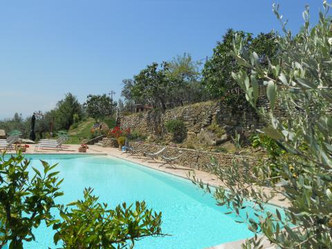 Villa met panorama zwembad bij Cortona