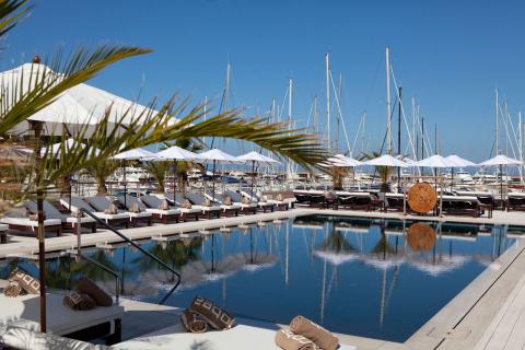 Luxe resort appartementen aan zee Toscane