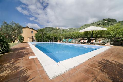 Vrijstaande villa Lucca in Toscane 10 personen | Tritt.nl