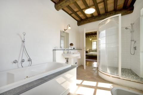 Vrijstaande villa Lucca in Toscane 10 personen | Tritt.nl