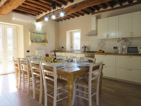 Vakantiehuis met zwembad  Calci, Toscane