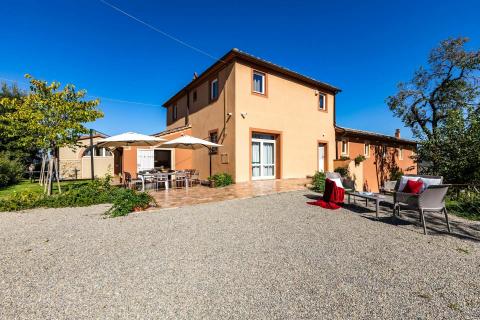 Villa met zwembad Pisa 10 personen | Tritt.nl
