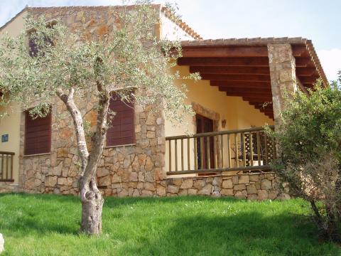 typische stenen bouw-sardinie-comfortabele appartementen