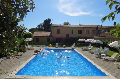 Appartementen Cecina strand