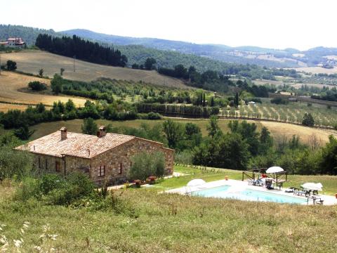 Vrijstaand huis in Toscane voor 2 gezinnen