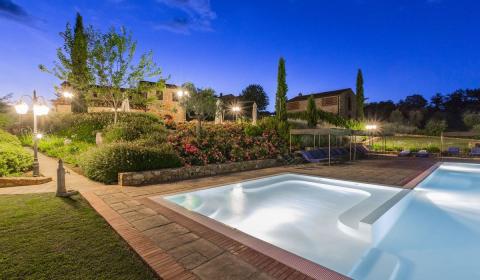 Vakantiepark Toscane met zwembad