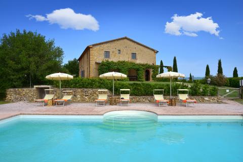 Luxe Villa Lara, in Pisa nabij de Toscaanse kust | Tritt.nl