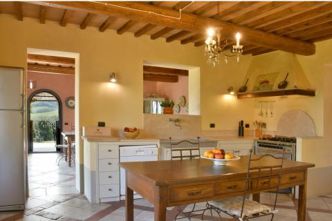 Luxe Villa Lara, in Pisa nabij de Toscaanse kust | Tritt.nl