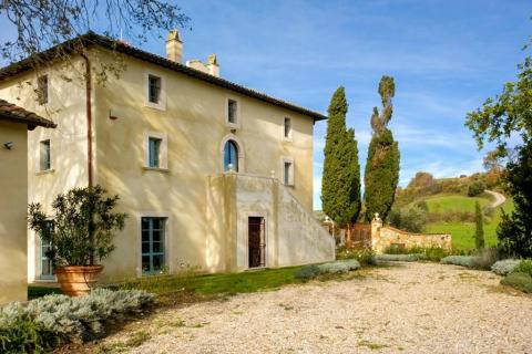 Luxe villa zwembad, tennisbaan, bij Siena  Toscane