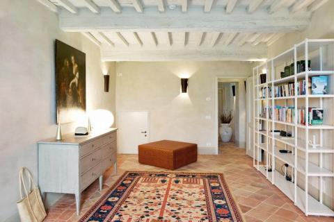 Luxe villa zwembad, tennisbaan, bij Siena  Toscane