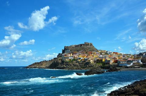 De 6 surflocaties op Sardinië die je niet mag missen!