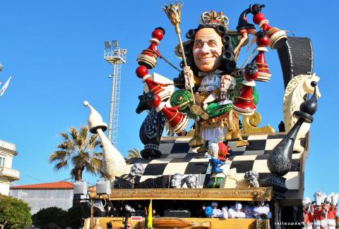 Carnaval in Viareggio: praalwagens met humor