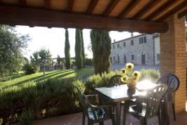 Terras appartement Limone