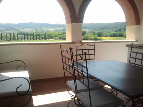 Terras - appartement Cecina Toscane kust