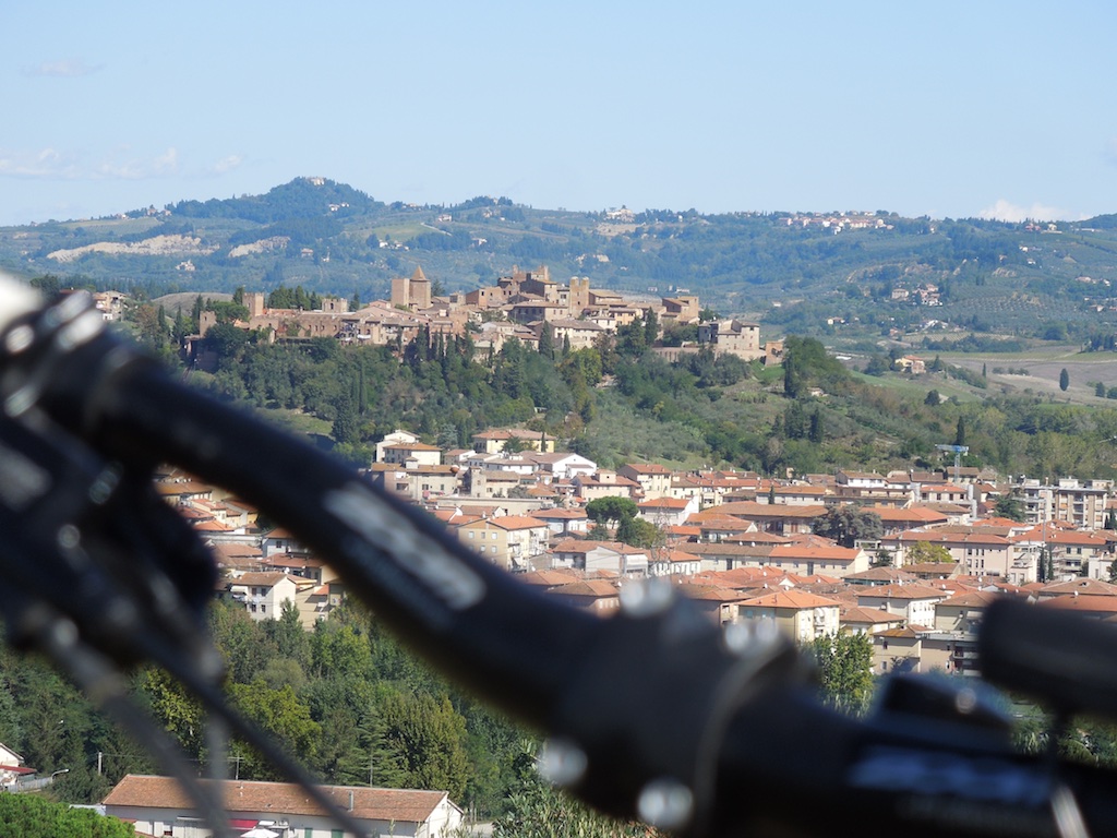 Fietsen Toscane van Montespertoli naar San Gimignano